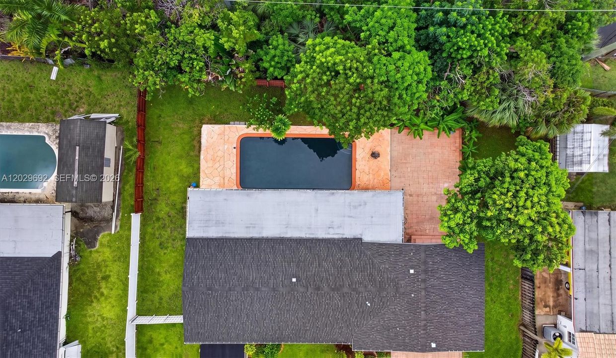 En Venta: $675,000 (3 camas, 2 baños, 2290 Pies cuadrados)