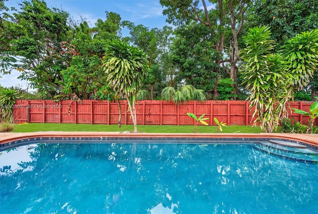 En Venta: $675,000 (3 camas, 2 baños, 2290 Pies cuadrados)