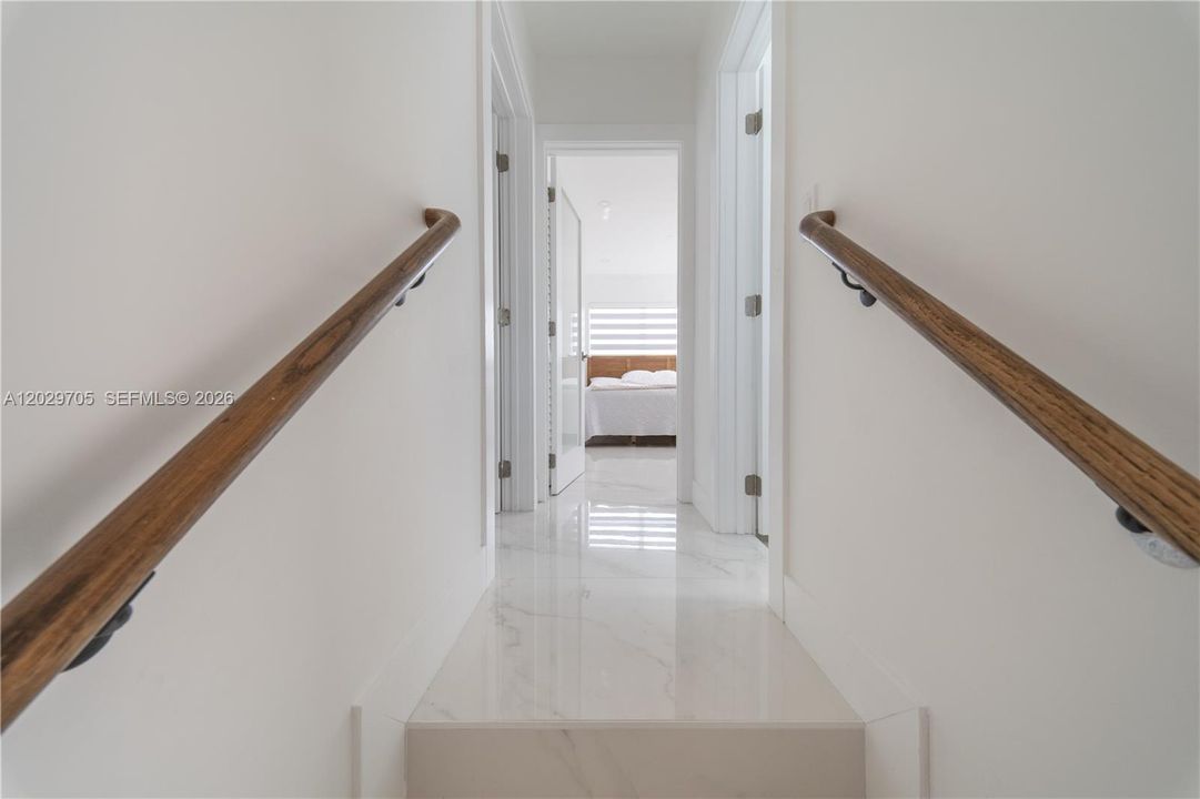 For Sale: $939,000 (4 beds, 4 baths, 2204 Square Feet)