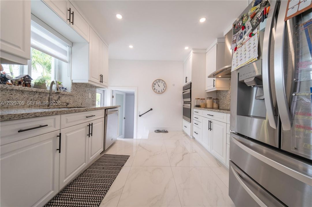 For Sale: $939,000 (4 beds, 4 baths, 2204 Square Feet)