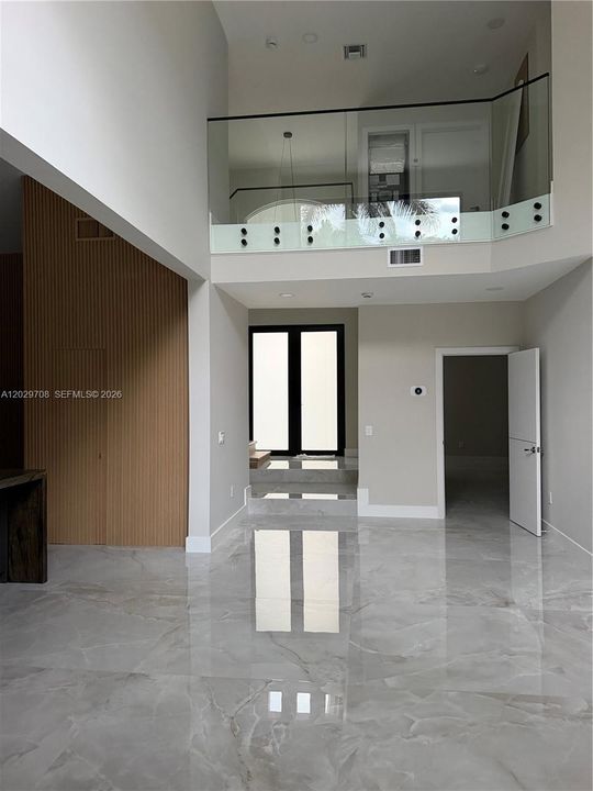 В аренду: $10,500 (4 спален, 2 ванн, 2456 Квадратных фут)