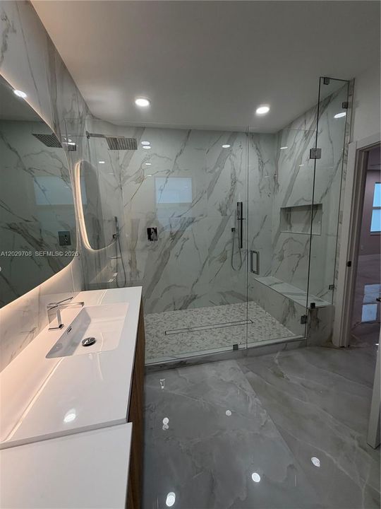 В аренду: $10,500 (4 спален, 2 ванн, 2456 Квадратных фут)