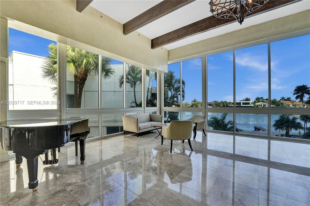 For Rent: $6,200 (2 beds, 2 baths, 1560 Square Feet)