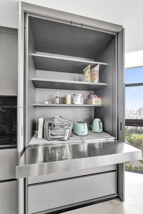 For Rent: $6,200 (2 beds, 2 baths, 1560 Square Feet)