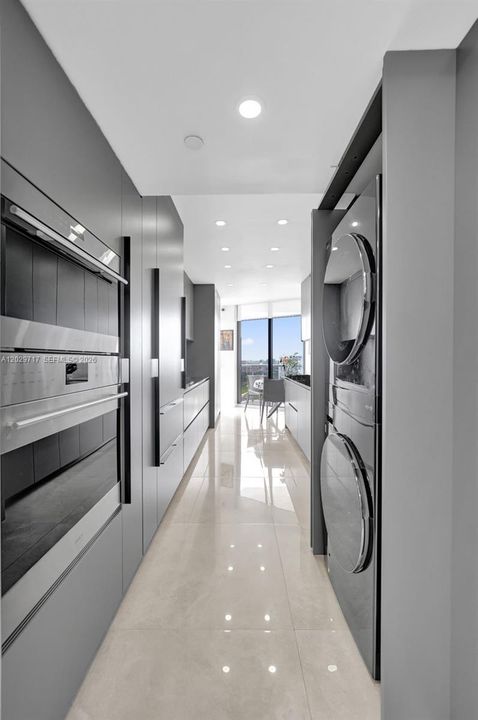 For Rent: $6,200 (2 beds, 2 baths, 1560 Square Feet)