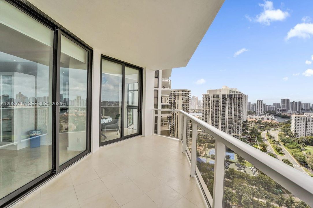 For Rent: $6,200 (2 beds, 2 baths, 1560 Square Feet)
