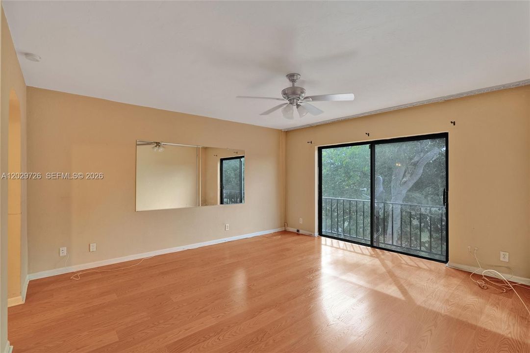 For Sale: $145,000 (3 beds, 2 baths, 1370 Square Feet)