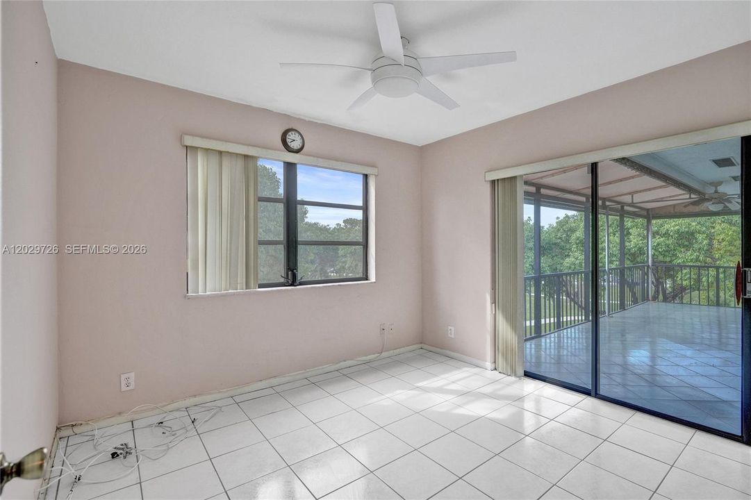 For Sale: $145,000 (3 beds, 2 baths, 1370 Square Feet)