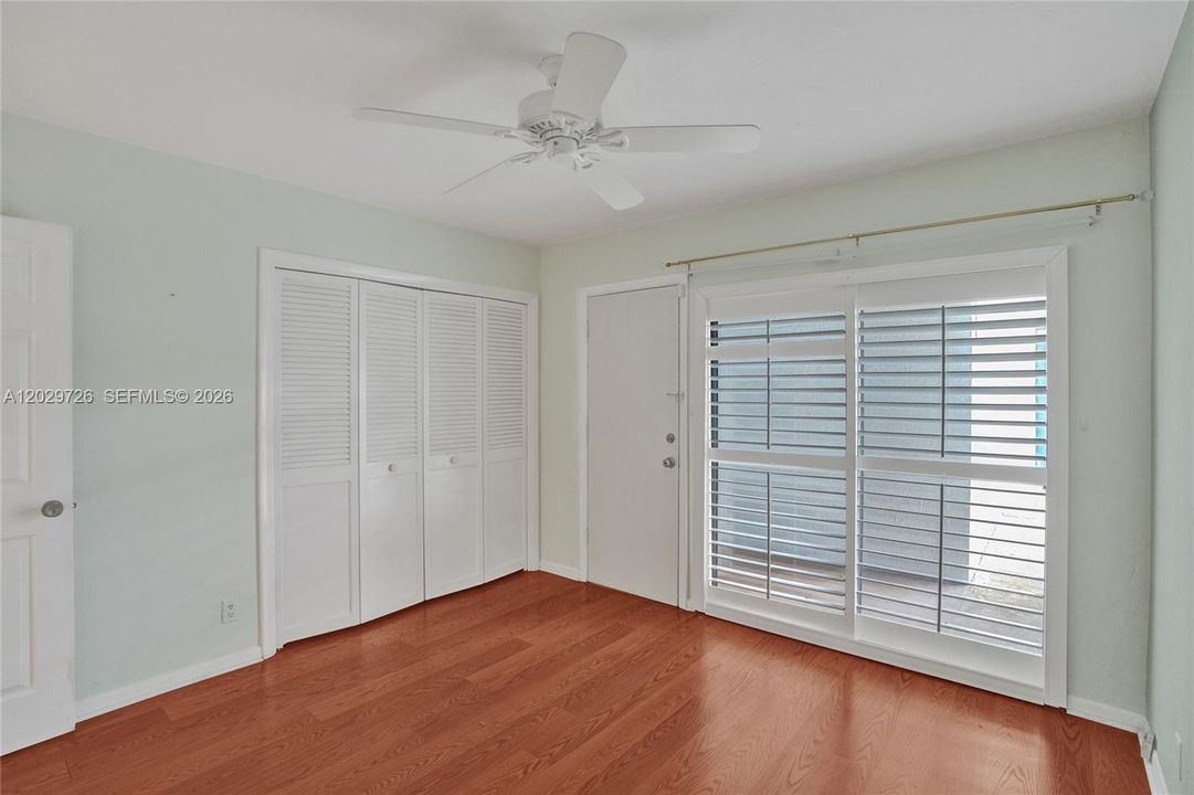 For Sale: $145,000 (3 beds, 2 baths, 1370 Square Feet)