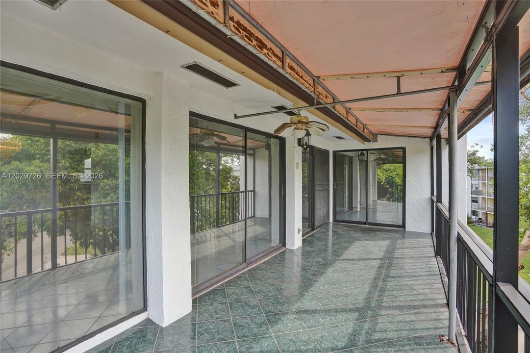 For Sale: $145,000 (3 beds, 2 baths, 1370 Square Feet)