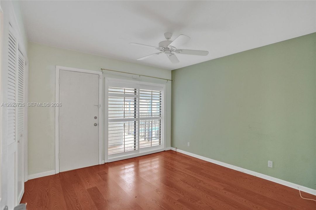 For Sale: $145,000 (3 beds, 2 baths, 1370 Square Feet)