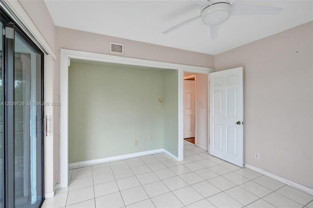 For Sale: $145,000 (3 beds, 2 baths, 1370 Square Feet)
