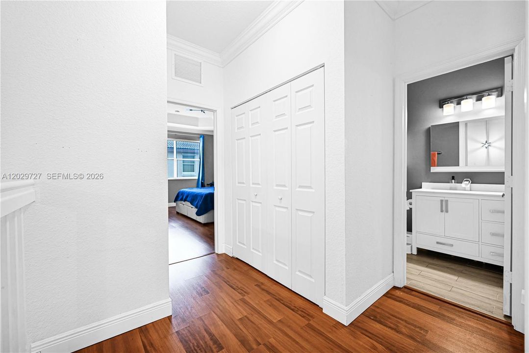 For Sale: $529,900 (3 beds, 2 baths, 1670 Square Feet)