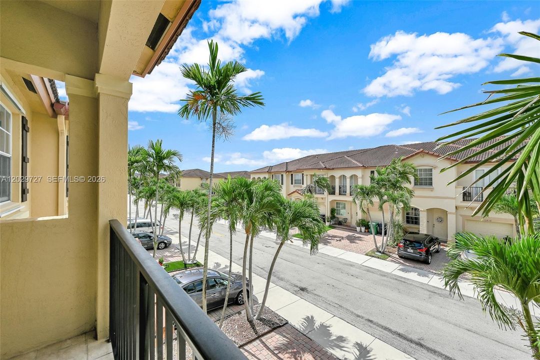 For Sale: $529,900 (3 beds, 2 baths, 1670 Square Feet)