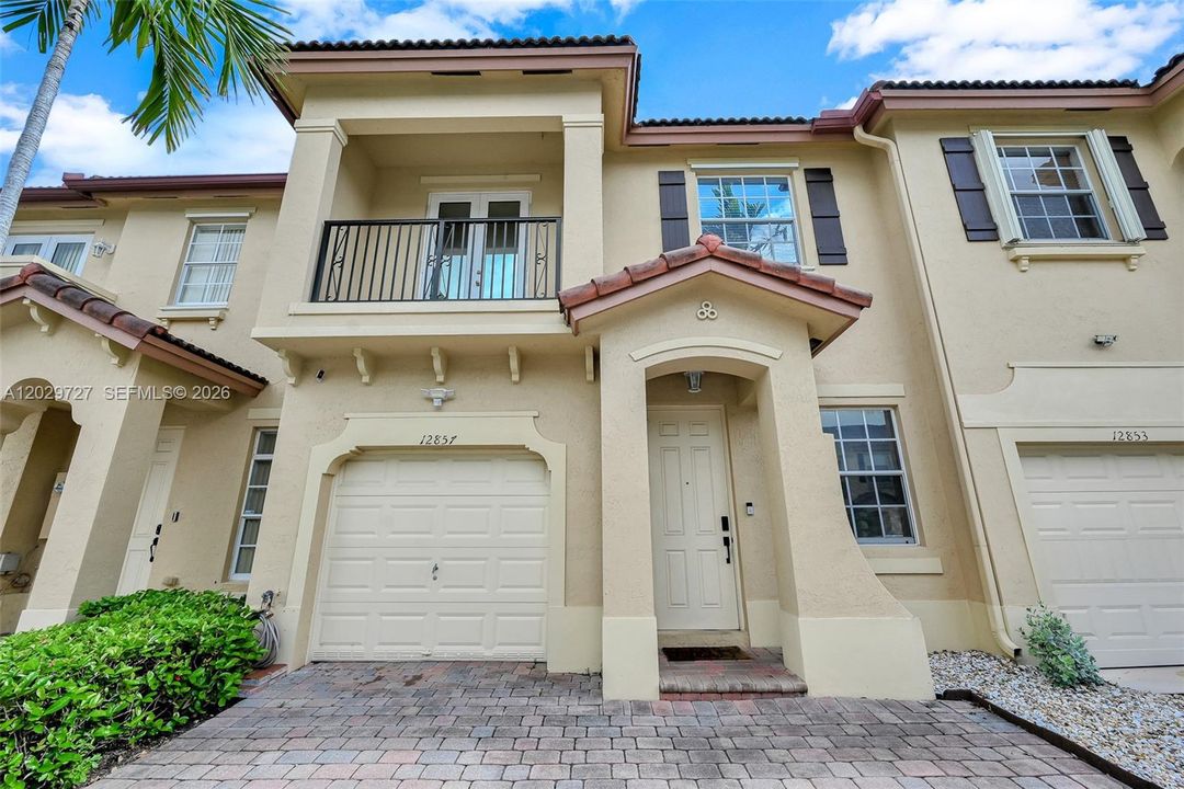 For Sale: $529,900 (3 beds, 2 baths, 1670 Square Feet)