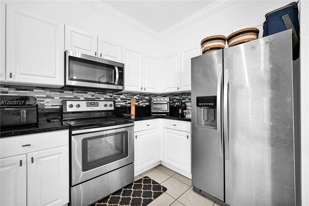 For Sale: $529,900 (3 beds, 2 baths, 1670 Square Feet)
