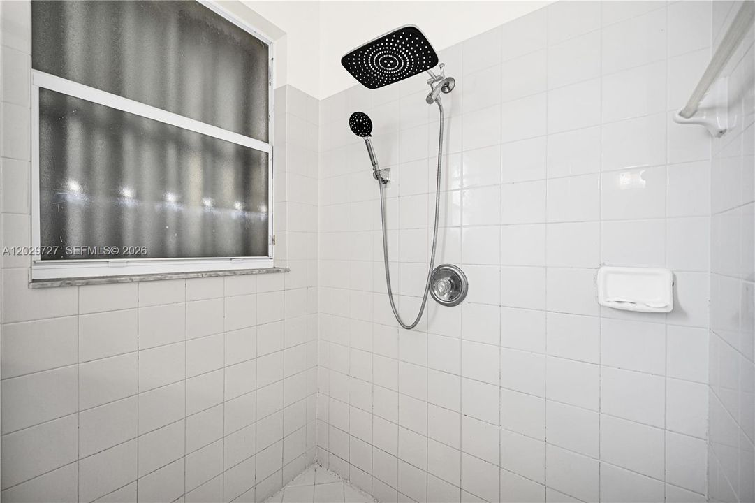 For Sale: $529,900 (3 beds, 2 baths, 1670 Square Feet)