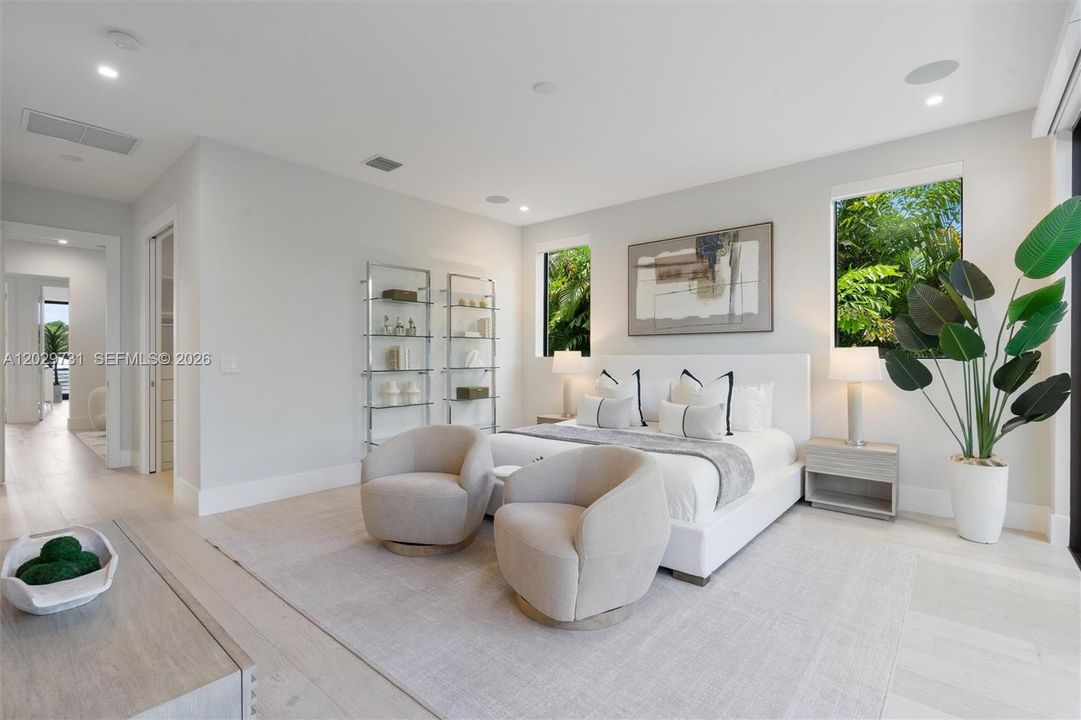 Active With Contract: $2,950,000 (3 beds, 3 baths, 2958 Square Feet)