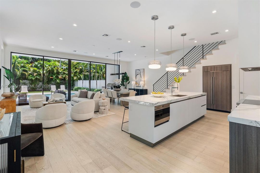 Active With Contract: $2,950,000 (3 beds, 3 baths, 2958 Square Feet)