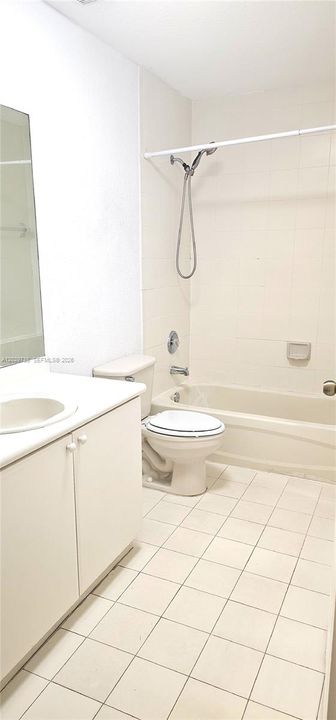 For Rent: $3,150 (3 beds, 2 baths, 1212 Square Feet)