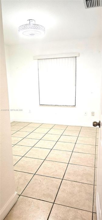 For Rent: $3,150 (3 beds, 2 baths, 1212 Square Feet)