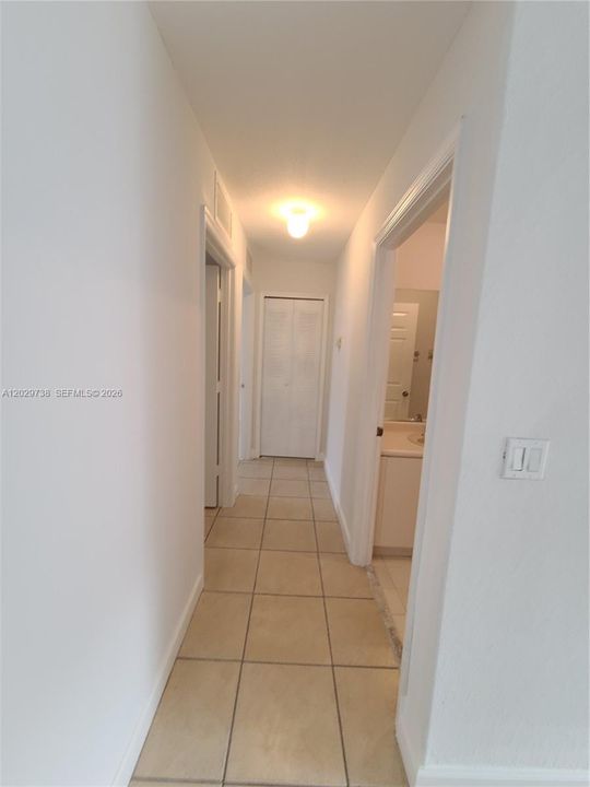 Hallway to bedrooms 1 &2