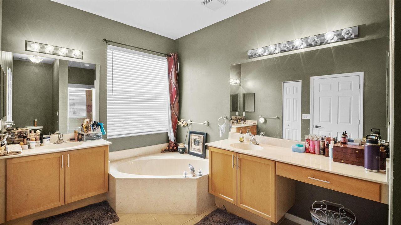 222 SW Manatee Springs Way (26)