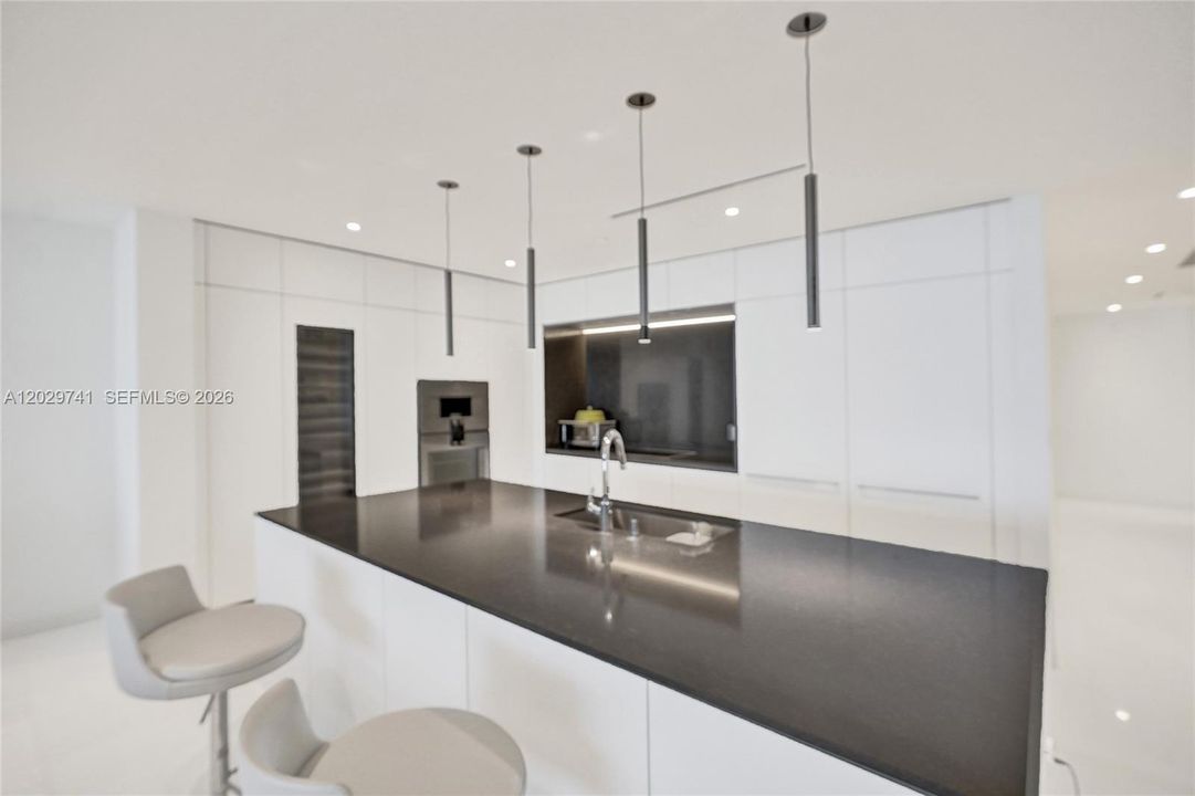 For Sale: $4,475,000 (5 beds, 5 baths, 3214 Square Feet)