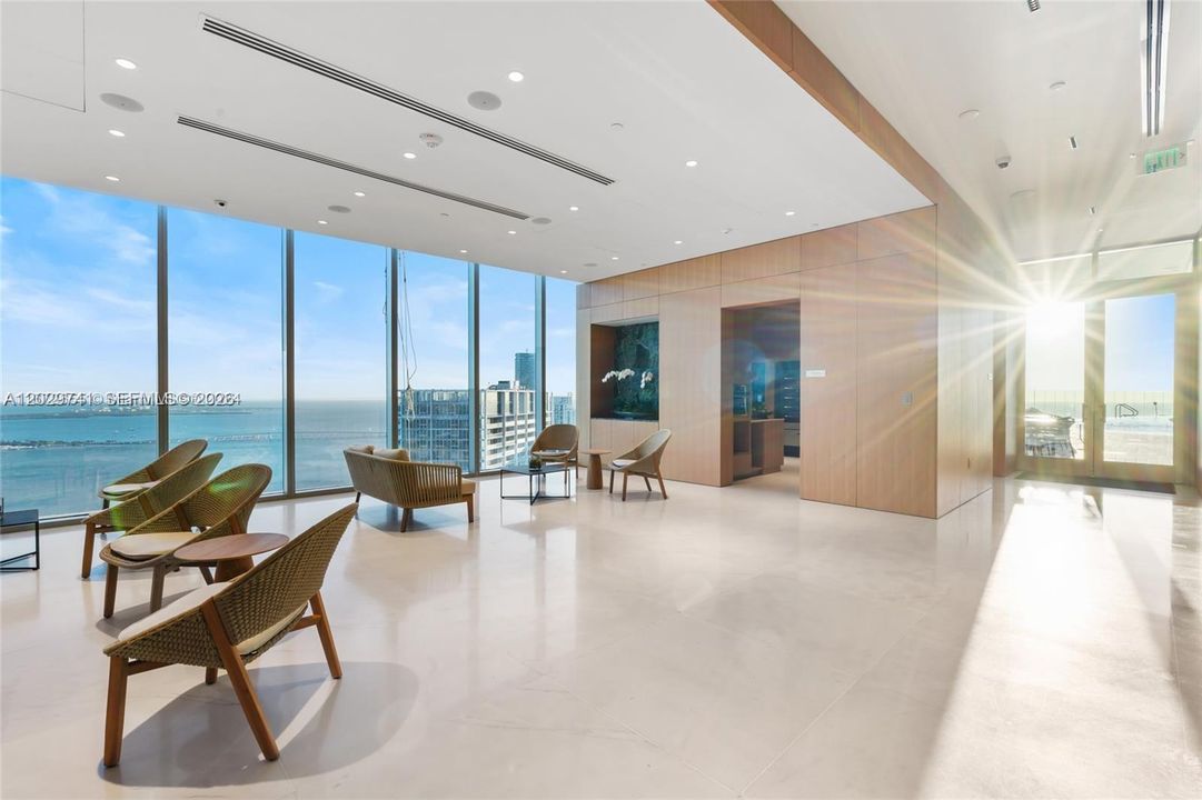 For Sale: $4,475,000 (5 beds, 5 baths, 3214 Square Feet)