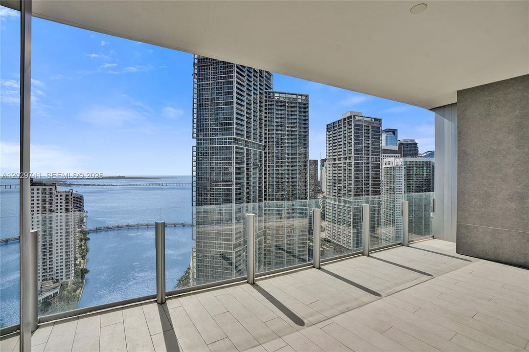 For Sale: $4,475,000 (5 beds, 5 baths, 3214 Square Feet)