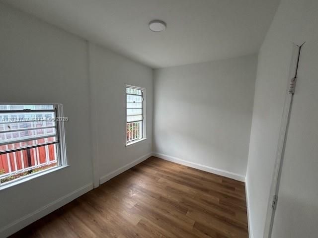En Venta: $649,000 (4 camas, 2 baños, 1120 Pies cuadrados)