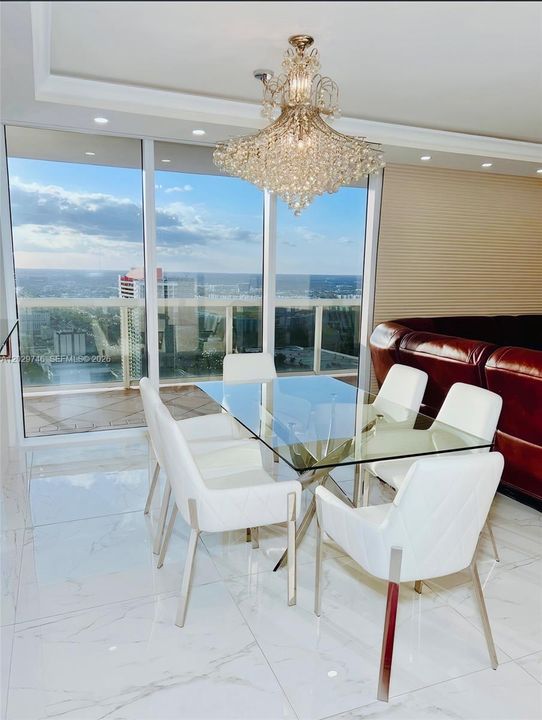 En Venta: $1,289,000 (2 camas, 2 baños, 1458 Pies cuadrados)