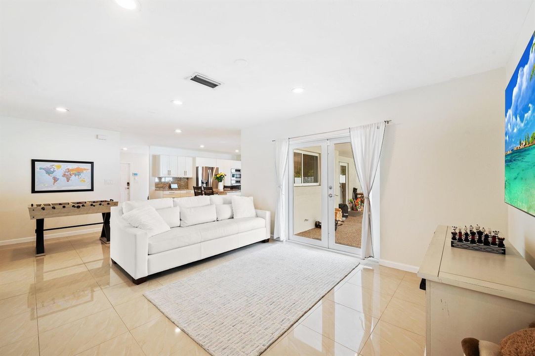 4-web-or-mls-6101-sw-9th-st