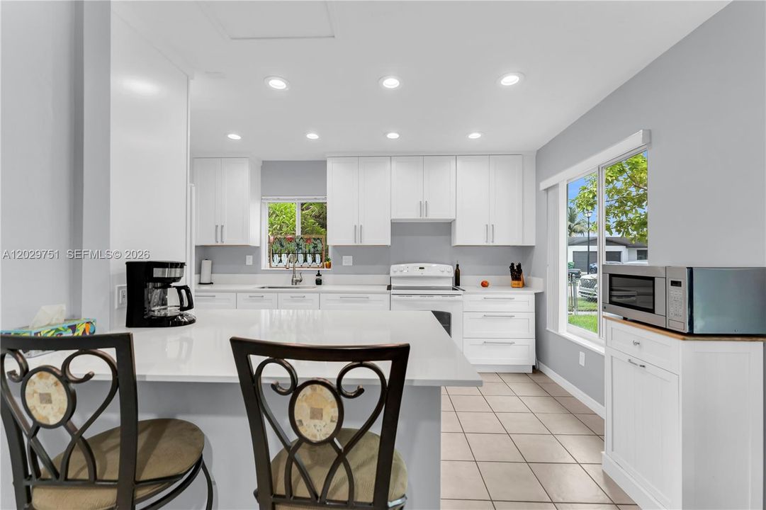 For Sale: $649,000 (3 beds, 1 baths, 1296 Square Feet)