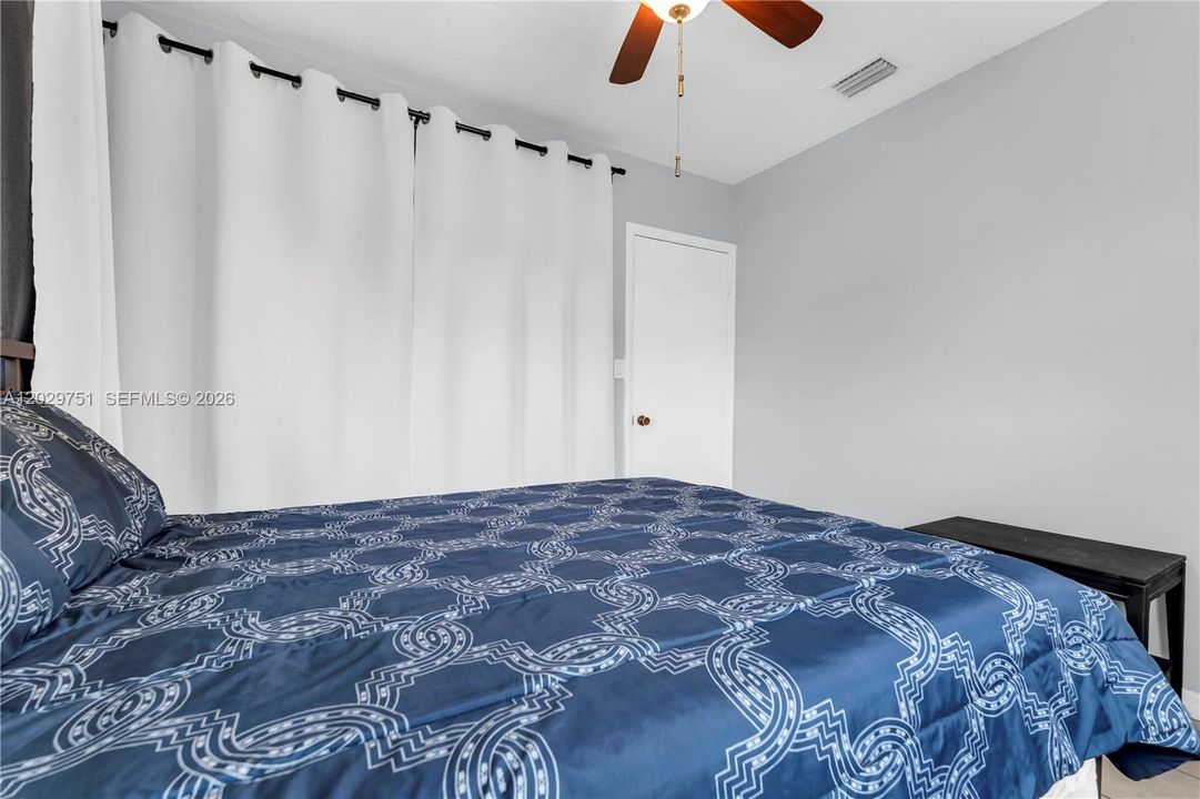 For Sale: $649,000 (3 beds, 1 baths, 1296 Square Feet)