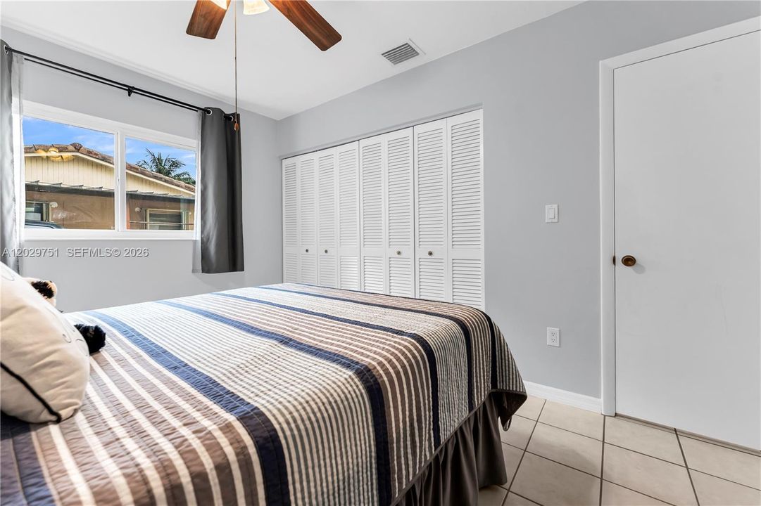 For Sale: $649,000 (3 beds, 1 baths, 1296 Square Feet)