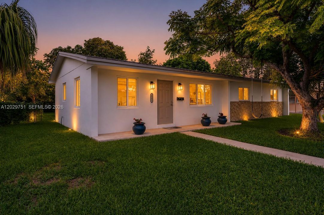 For Sale: $649,000 (3 beds, 1 baths, 1296 Square Feet)