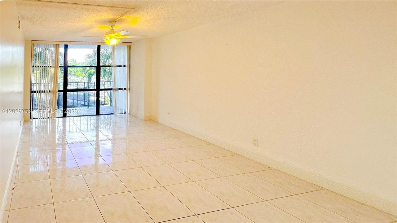 En Venta: $210,000 (2 camas, 1 baños, 1075 Pies cuadrados)