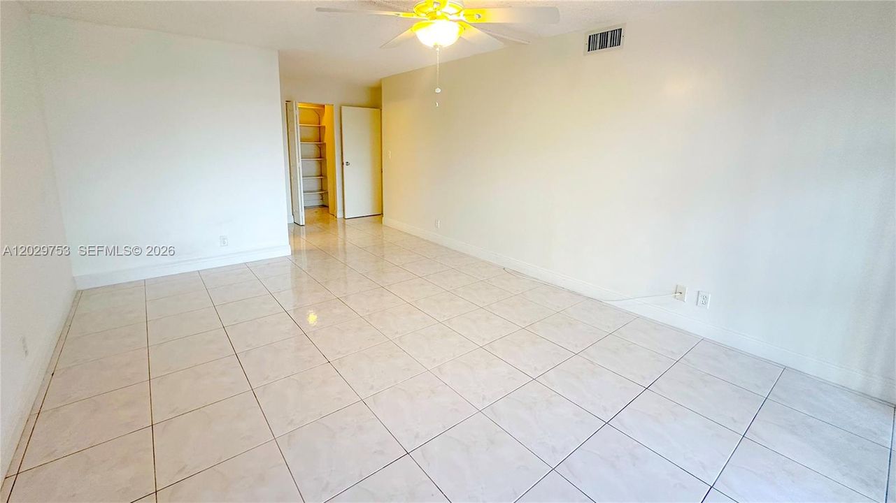 En Venta: $210,000 (2 camas, 1 baños, 1075 Pies cuadrados)