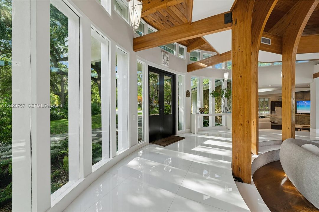For Sale: $3,150,000 (5 beds, 5 baths, 4731 Square Feet)