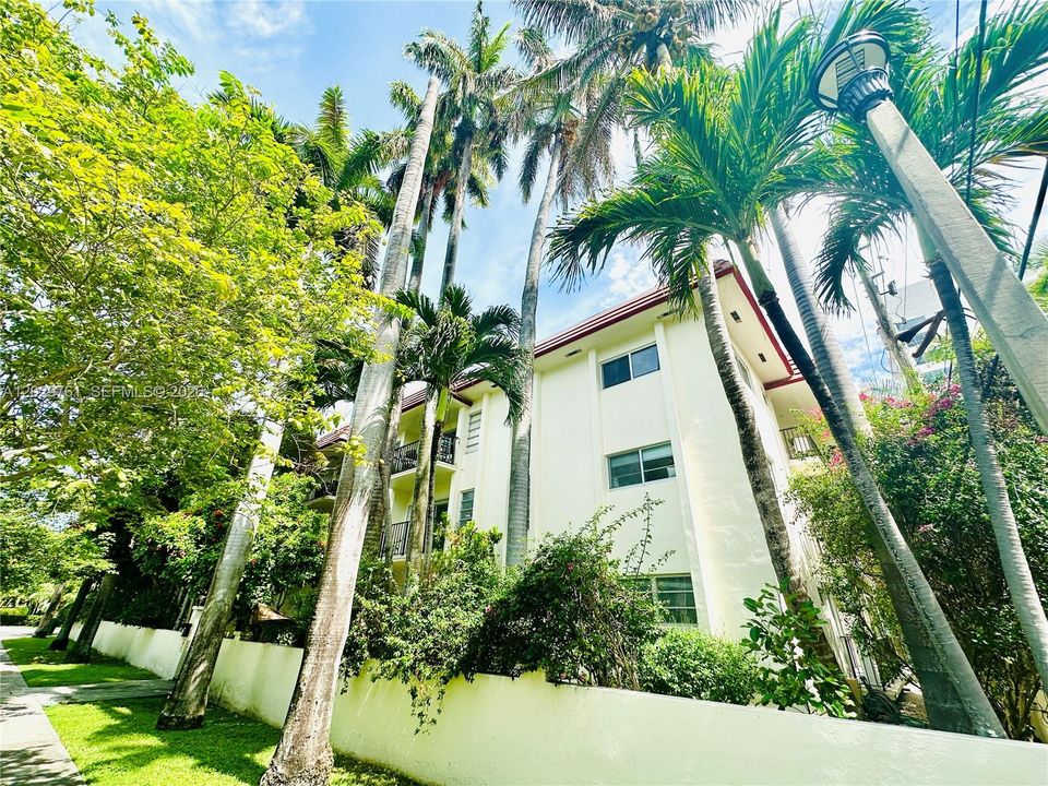 Vendido Recientemente: $285,000 (1 camas, 1 baños, 750 Pies cuadrados)