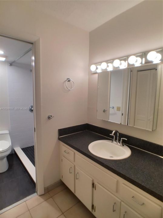 Vendido Recientemente: $285,000 (1 camas, 1 baños, 750 Pies cuadrados)