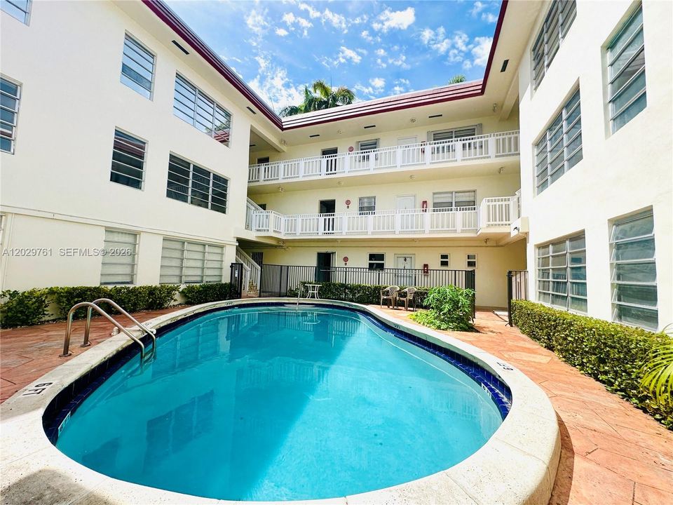 Vendido Recientemente: $285,000 (1 camas, 1 baños, 750 Pies cuadrados)