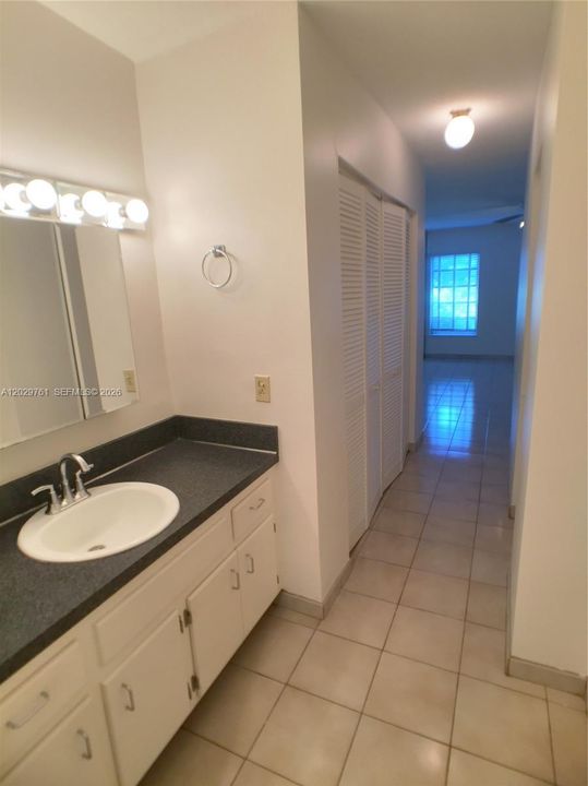 Vendido Recientemente: $285,000 (1 camas, 1 baños, 750 Pies cuadrados)