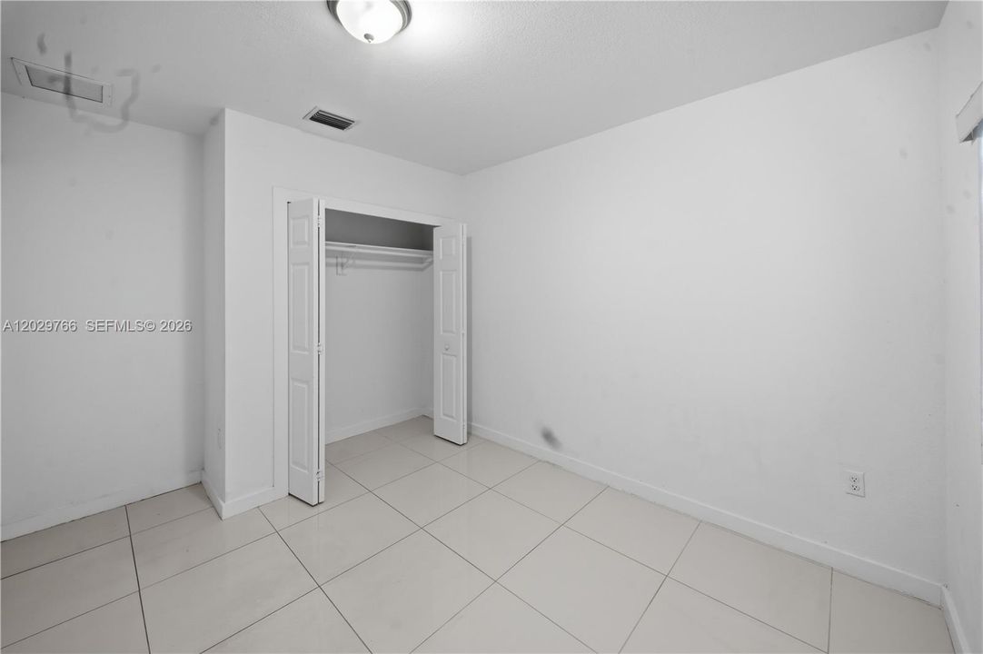 En Venta: $825,000 (0 camas, 0 baños, 2440 Pies cuadrados)
