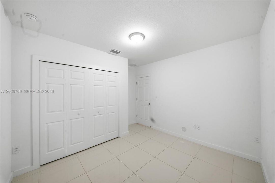 En Venta: $825,000 (0 camas, 0 baños, 2440 Pies cuadrados)