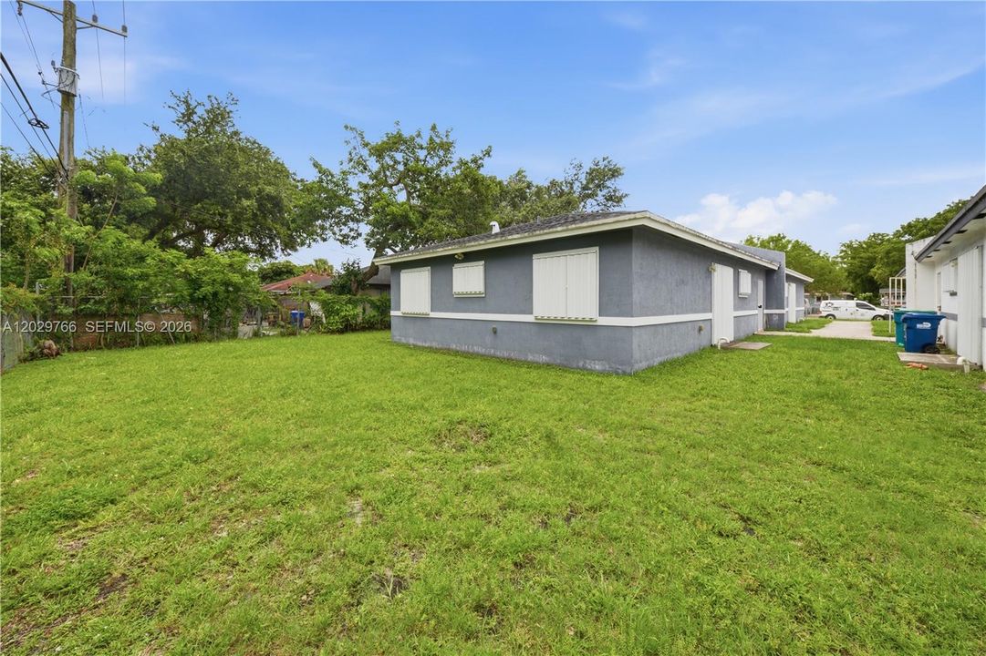 En Venta: $825,000 (0 camas, 0 baños, 2440 Pies cuadrados)