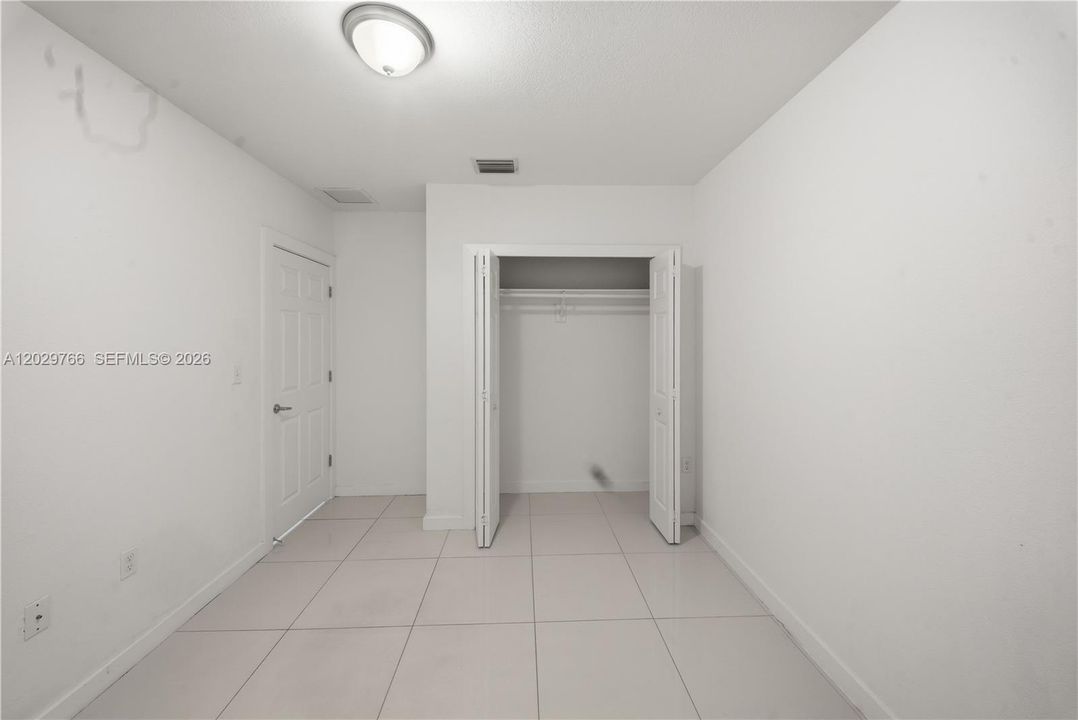 En Venta: $825,000 (0 camas, 0 baños, 2440 Pies cuadrados)