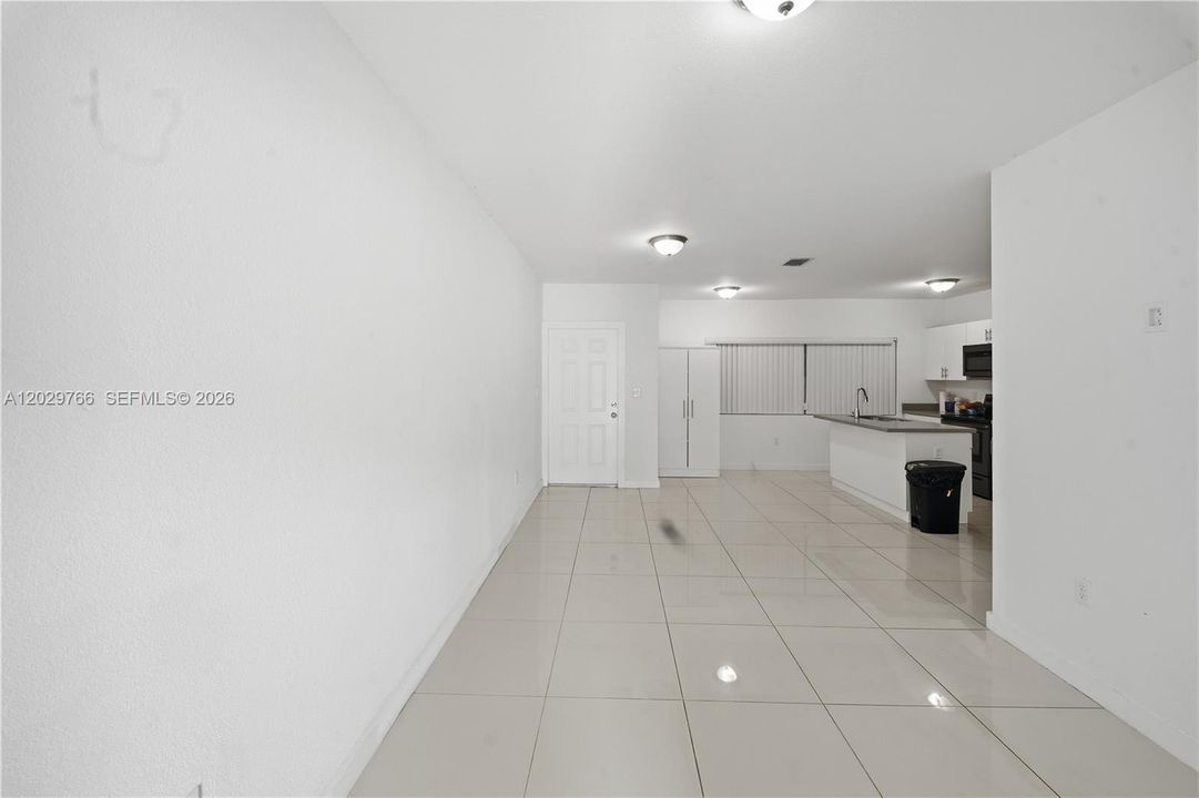 En Venta: $825,000 (0 camas, 0 baños, 2440 Pies cuadrados)