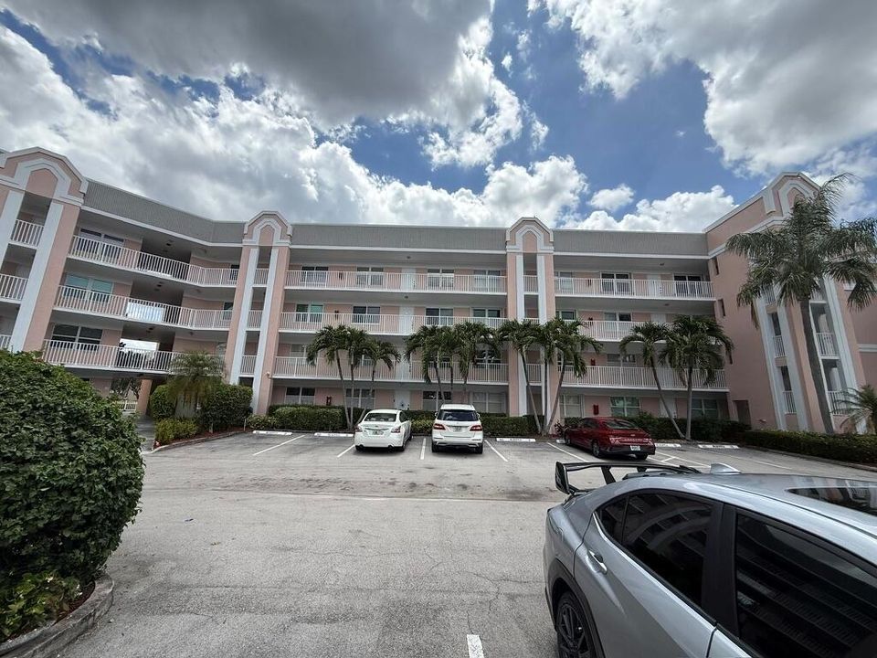 Exterior Front 5